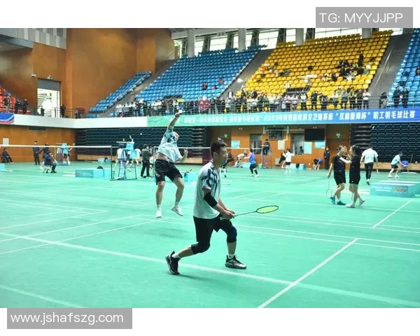 2025年陕西省群众体育赛事五级联赛华州区羽毛球比赛精彩开幕